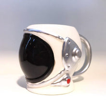 Load image into Gallery viewer, Astronaut Helmet 3D Coffee Mug

