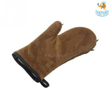 Load image into Gallery viewer, Bear Paw Oven Mitts
