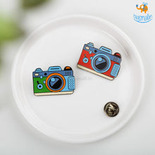 Load image into Gallery viewer, Camera Metallic Lapel Pin
